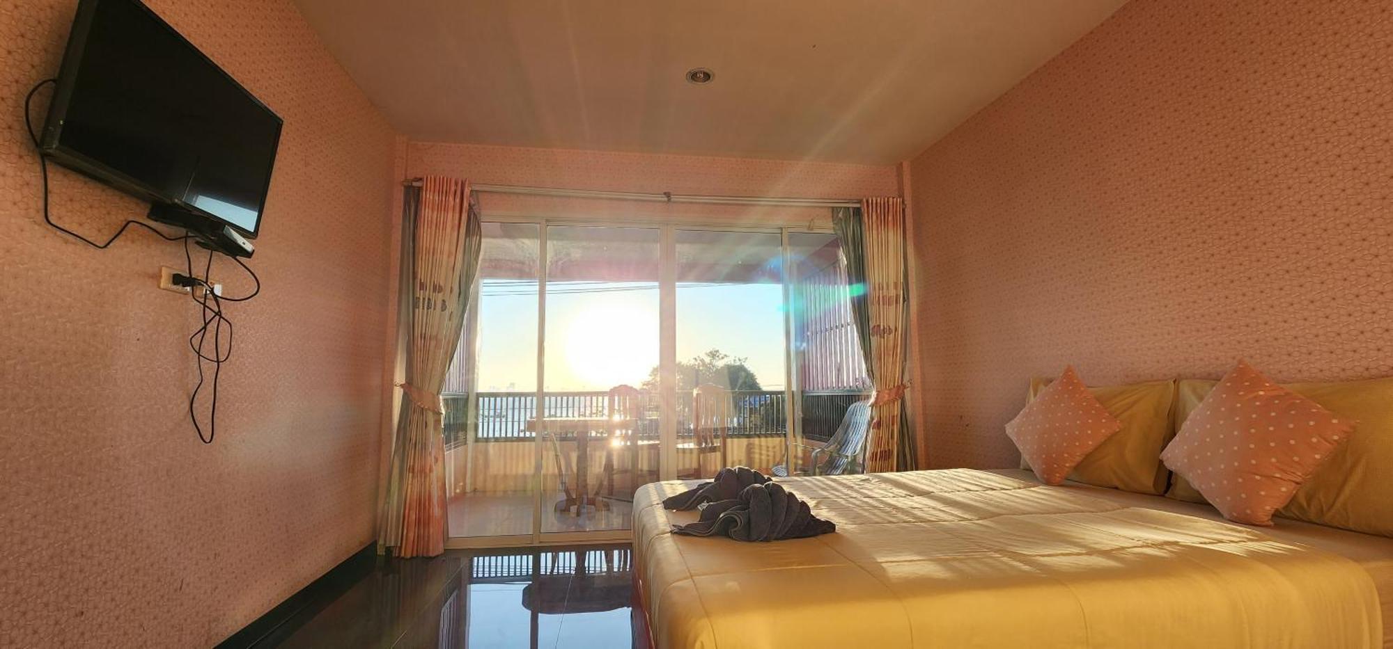 Puttaraksa Kohlarn Hotel ภายนอก รูปภาพ