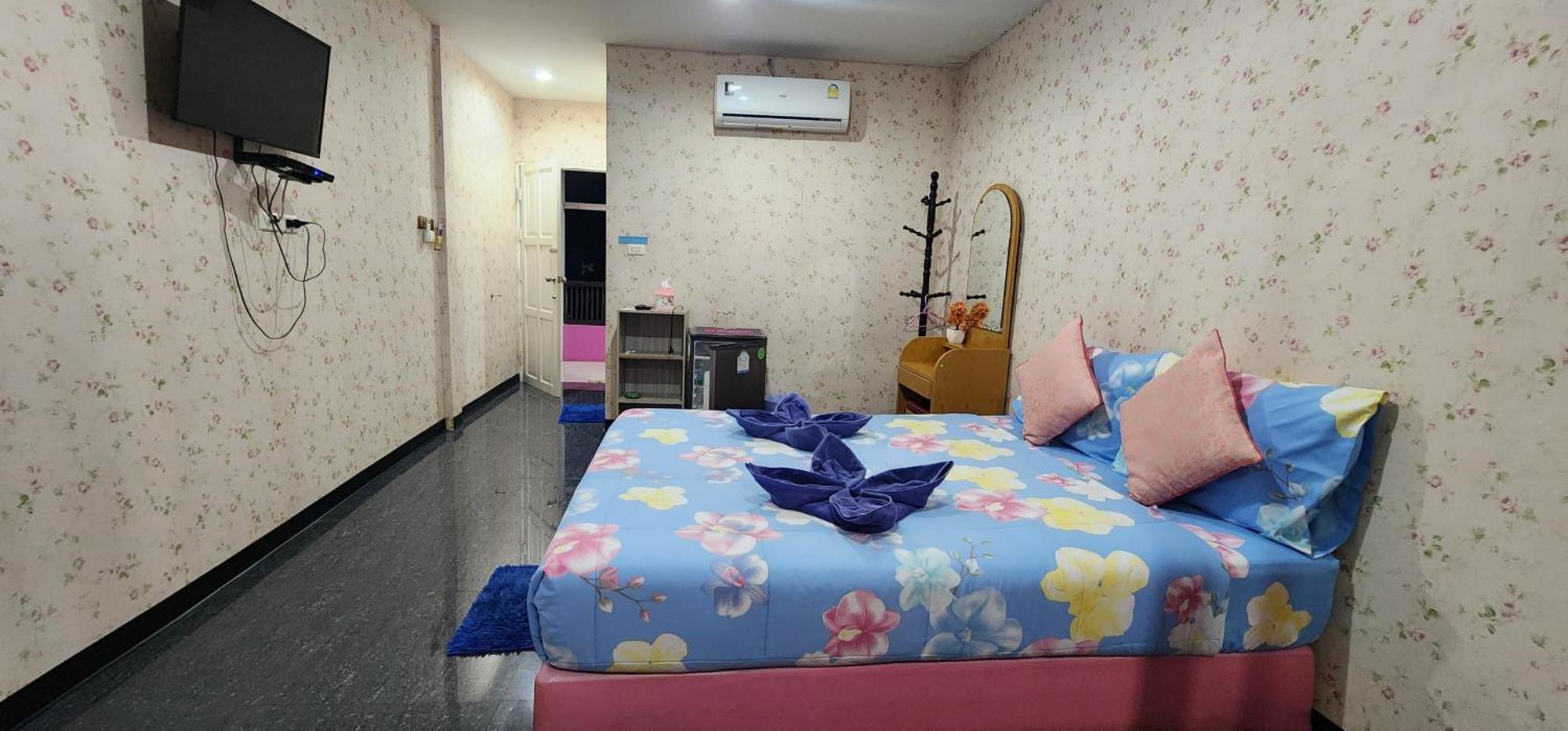 Puttaraksa Kohlarn Hotel ภายนอก รูปภาพ